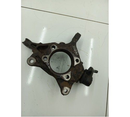 Кулак поворотный  Передний левый 