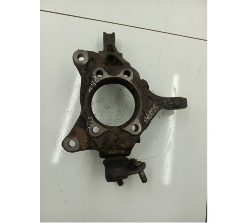 Кулак поворотный  Передний левый 