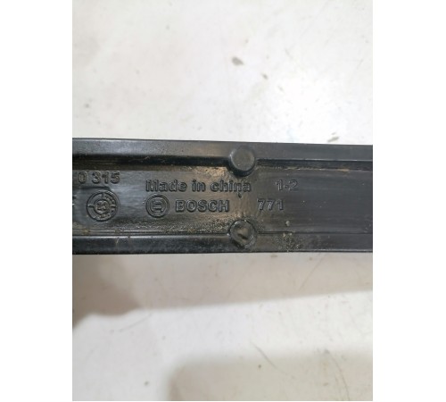 Поводок стеклоочистителя (правый)