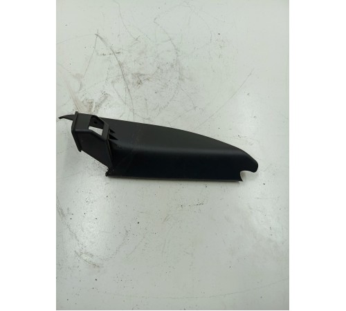 Угол двери передний правый внутренний