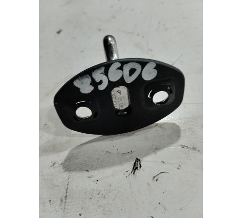 Петля замка двери