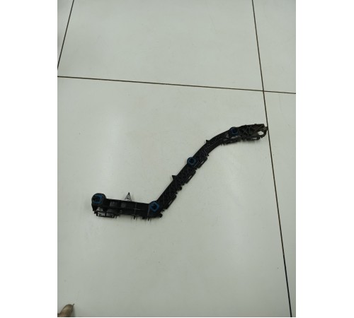 Кронштейн заднего бампера правый