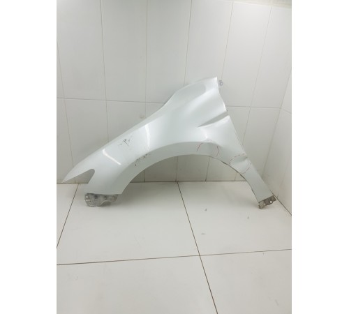 Крыло переднее левое