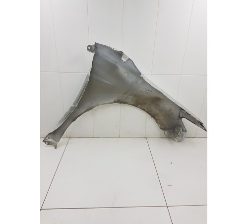 Крыло переднее левое