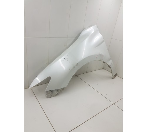 Крыло переднее левое