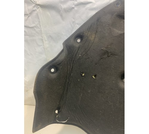 Утеплитель капота