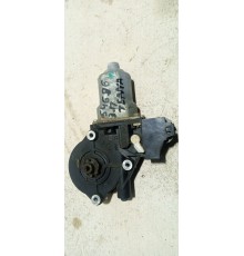 Моторчик стеклоподъемника задний правый