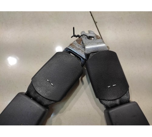 Ответная часть ремня безопасности правая