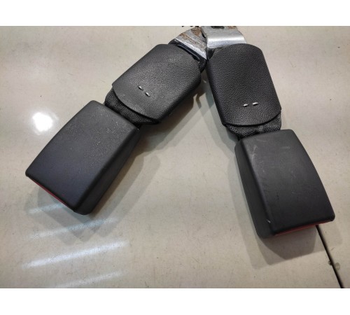 Ответная часть ремня безопасности правая