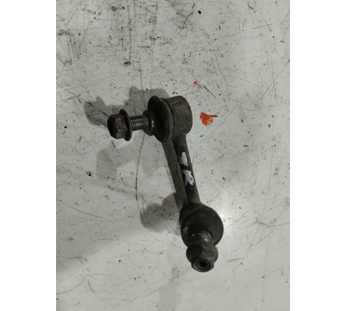 Стойка стабилизатора задняя правая