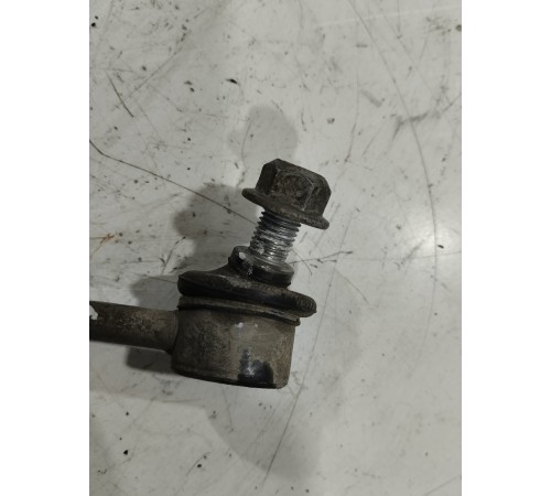 Стойка стабилизатора задняя правая