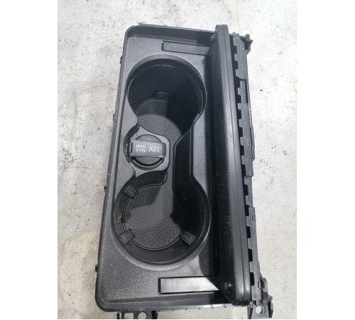 Бардачок подстаканник центральной консоли