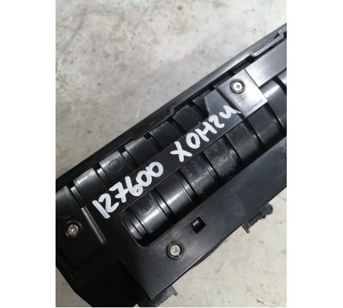 Бардачок подстаканник центральной консоли