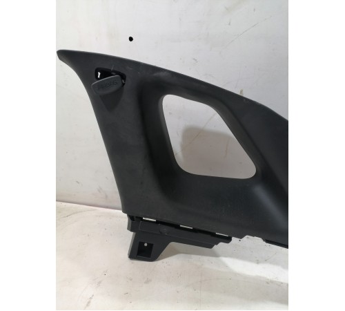 Обшивка стойки задняя правая