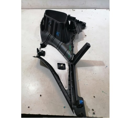 Обшивка стойки задняя правая