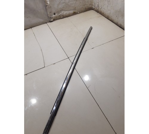 Уплотнитель стекла (задний правый наружный)