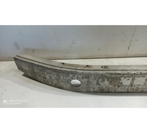 Усилитель переднего бампера