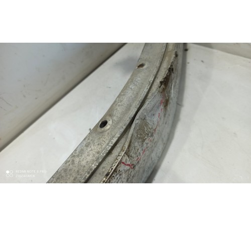 Усилитель переднего бампера