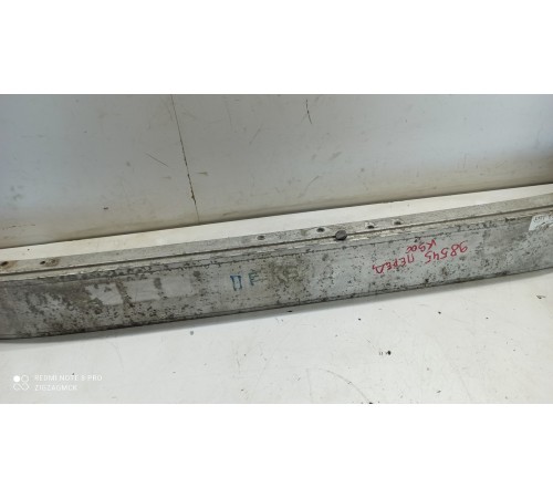 Усилитель переднего бампера