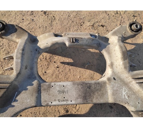 Балка подвески задняя (подрамник)