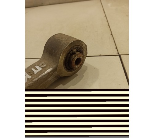 Рычаг подвески поперечный(задний правый)