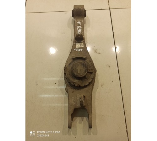 Рычаг подвески поперечный(задний правый)