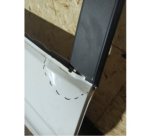 Дверь задняя правая