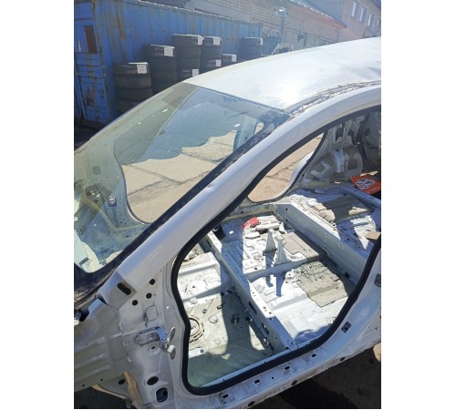 Стойка лобового стекла левая