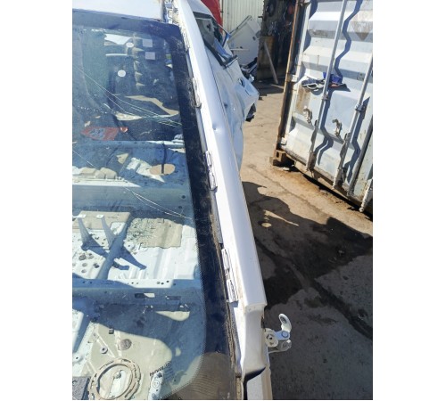 Стойка лобового стекла левая