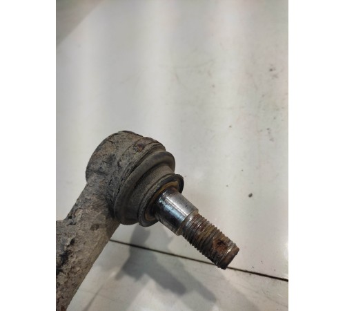 Рычаг подвески (задний, правый)