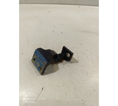 Петля двери задняя левая верхняя 