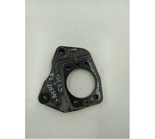 Кронштейн ступицы задний правый