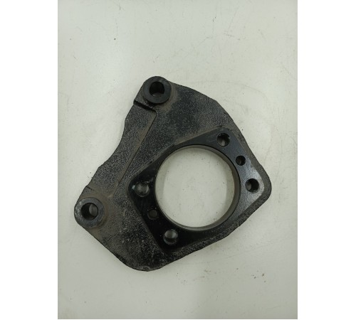 Кронштейн ступицы задний правый