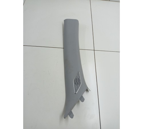 Обшивка стойки передней правой