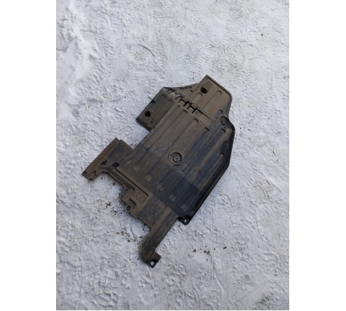 Защита днища антигравийная задняя левая