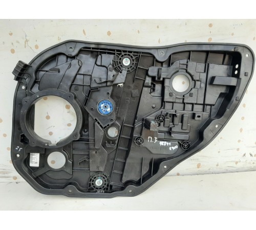 Стеклоподъемник (задний правый)