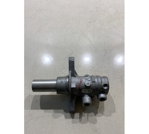 Главный тормозной цилиндр