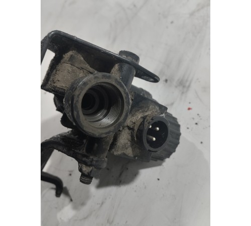 Клапан регулировки давления ABS передний левый