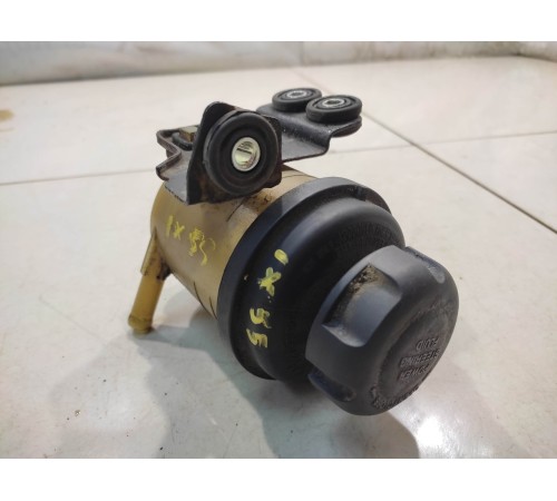 Бачок гидроусилителя