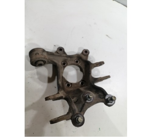 Кулак поворотный задний (левый)