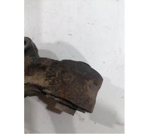 Кулак поворотный задний (левый)