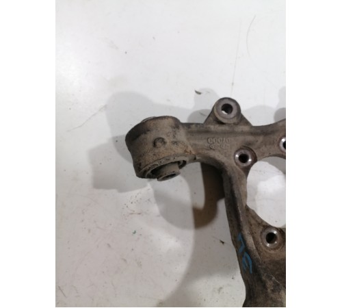 Кулак поворотный задний (левый)