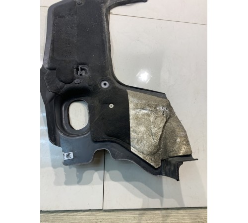 Щиток моторного отсека (центральный)