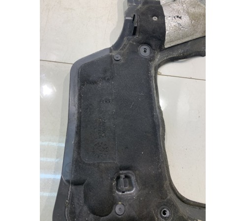 Щиток моторного отсека (центральный)