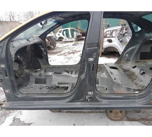 Порог со стойкой левый