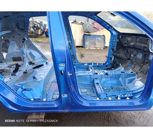 Порог со стойкой правый