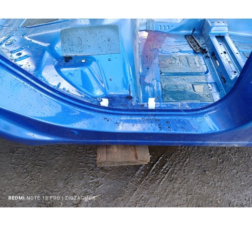 Порог со стойкой правый