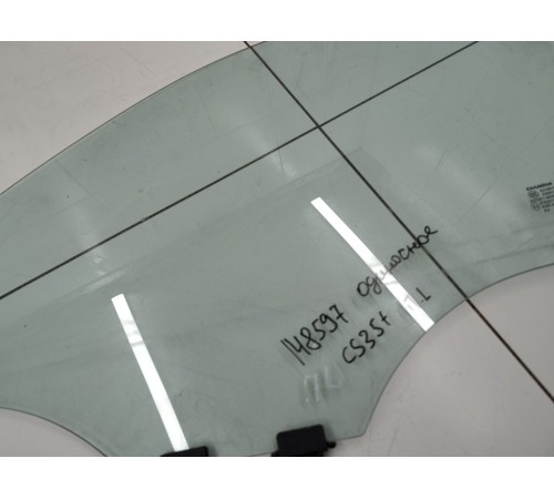 Стекло двери переднее левое