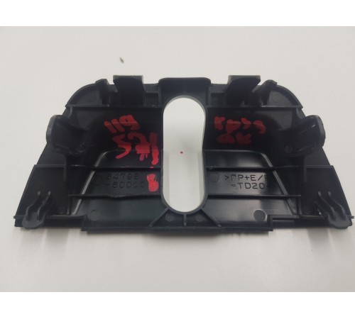 Накладка замка багажника