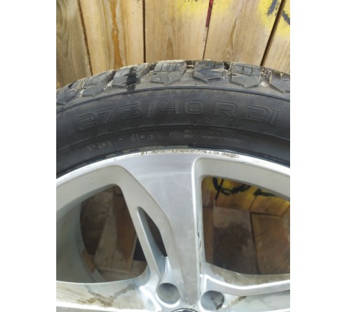 Покрышка 275/40/R21(зима)